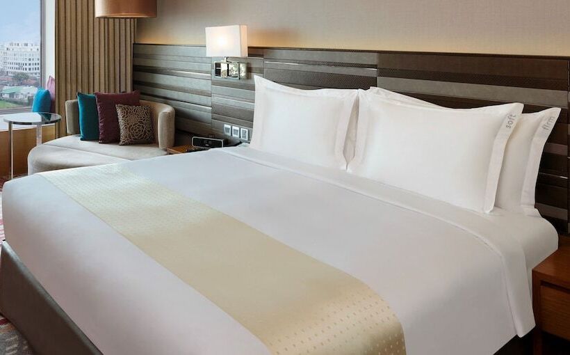 בית מלון כפרי Holiday Inn Jaipur City Centre, An Ihg