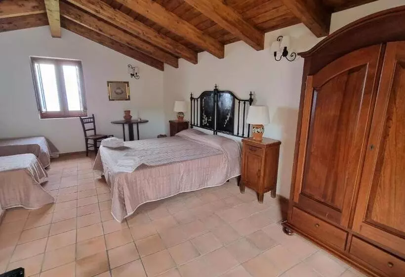 Отель Il Castello Di San Sergio