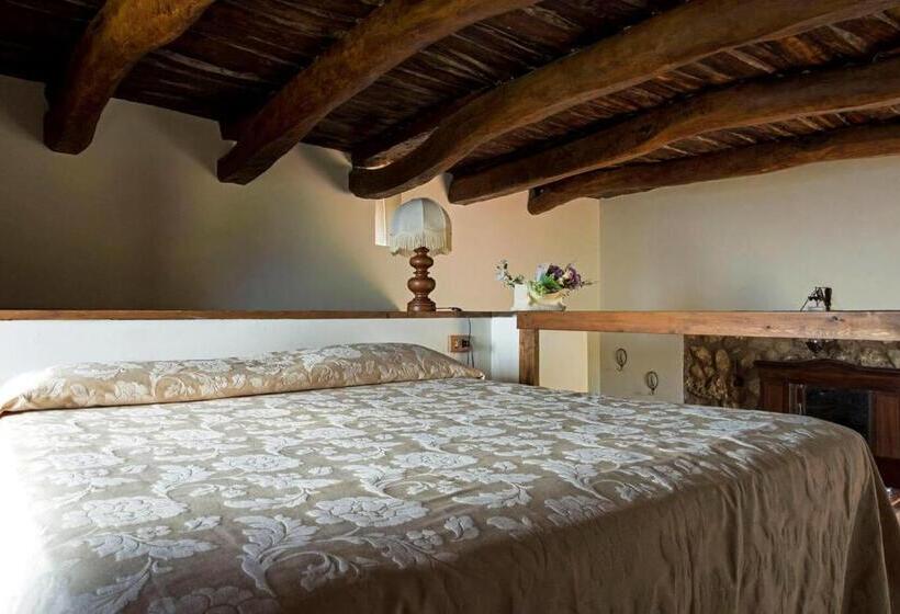 Отель Il Castello Di San Sergio