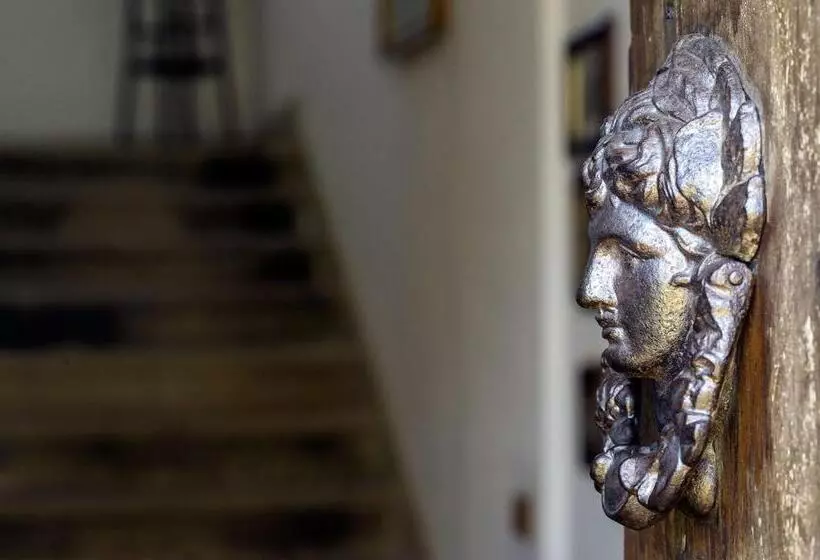 Отель Il Castello Di San Sergio