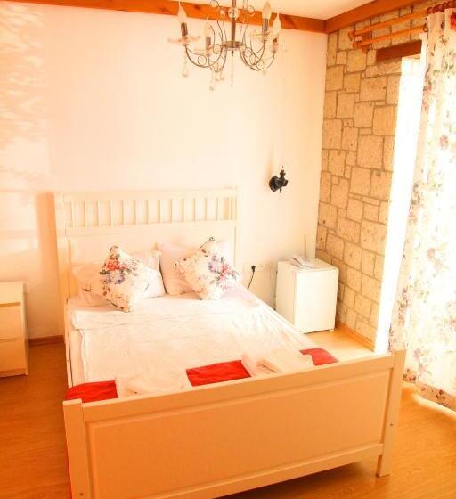 Hotel Kemerlihan Deluxe