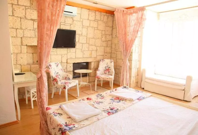 Hotel Kemerlihan Deluxe