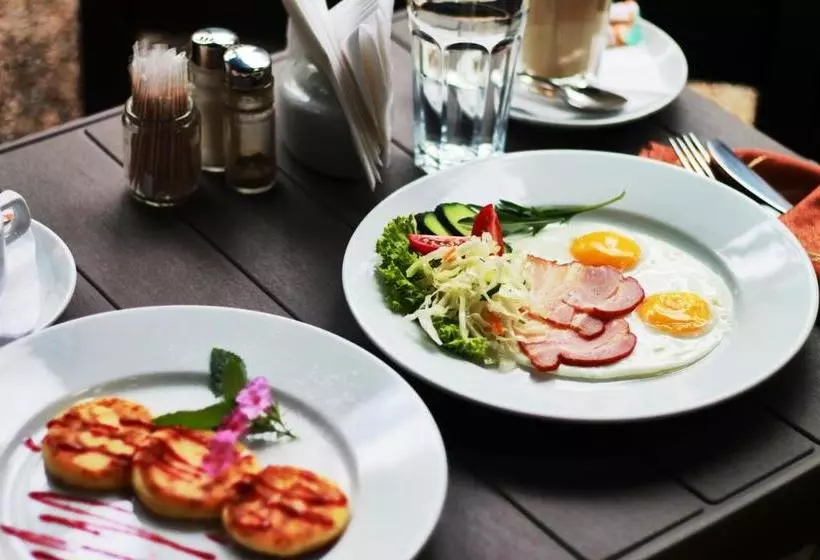 Hotelli And Restaurant Complex Mykolayiv