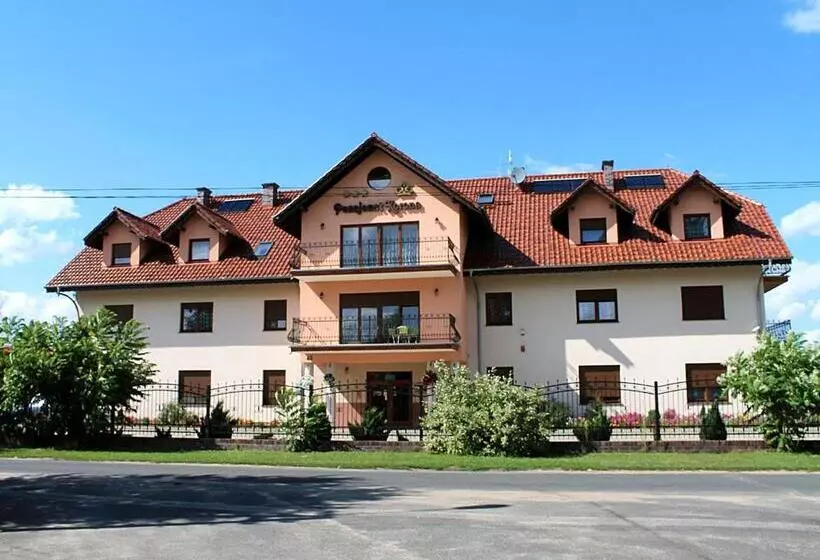 Hotel Pensjonat Korona