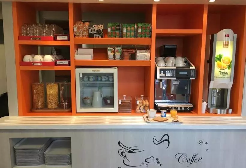 Hotelli Premiere Classe Strasbourg Sud  Illkirch