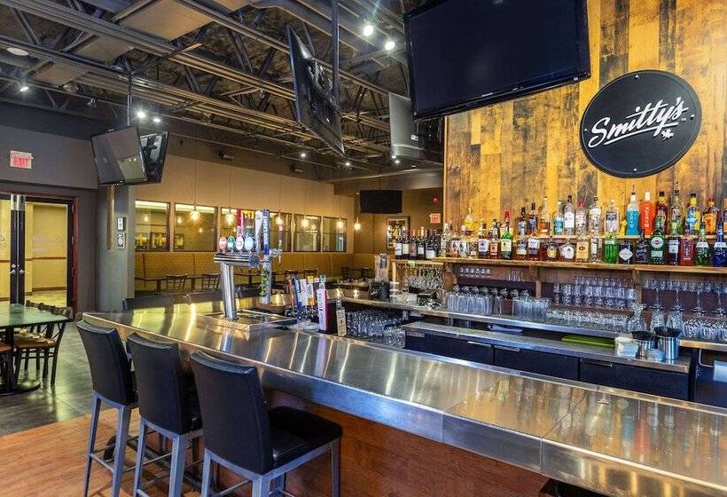 酒店 Quality Inn & Suites