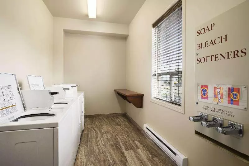 호텔 Ramada By Wyndham Edson