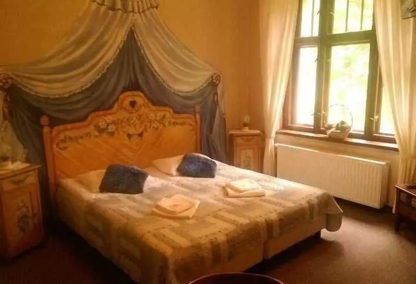 Otel Rezydencja Biały Jar