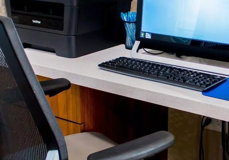 Отель Springhill Suites By Marriott Sumter