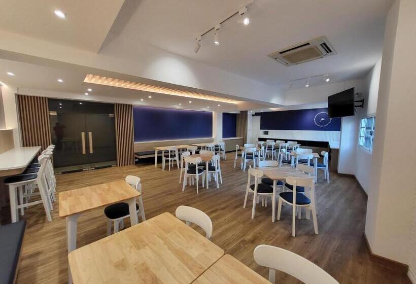 酒店 The Raya Surawong Bangkok