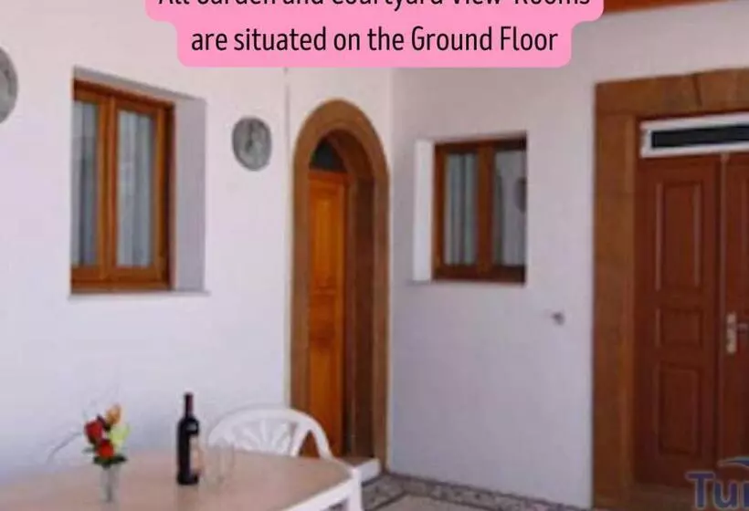 Отель Villa Koki Studios