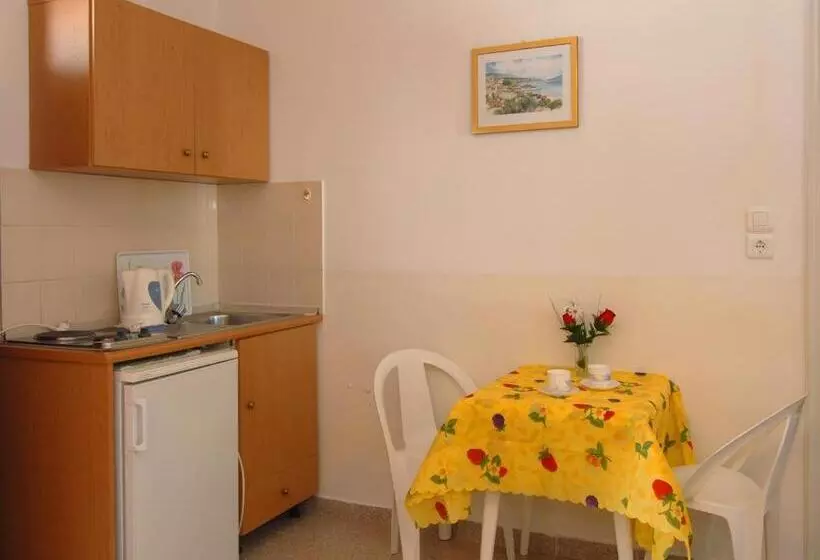 Отель Villa Koki Studios