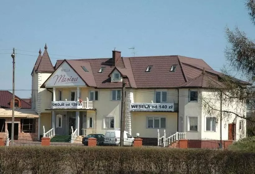 ホテル Willa Marina