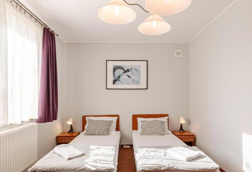 فندق Zajazd Bachus