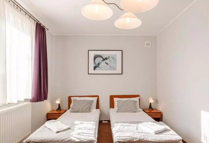 酒店 Zajazd Bachus