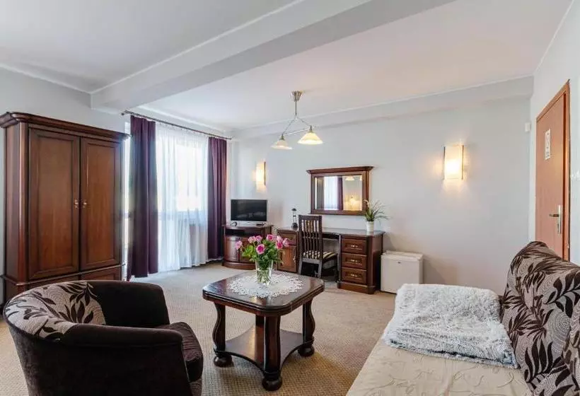 酒店 Zajazd Bachus