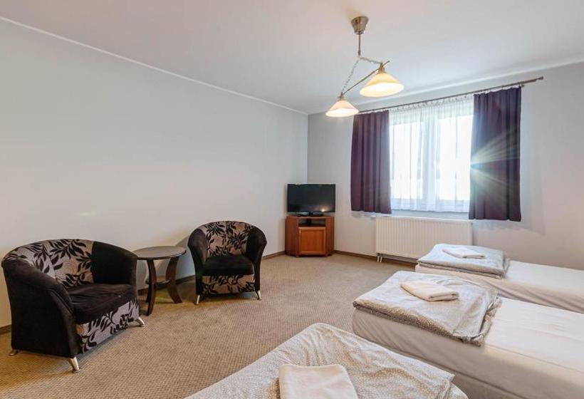 فندق Zajazd Bachus