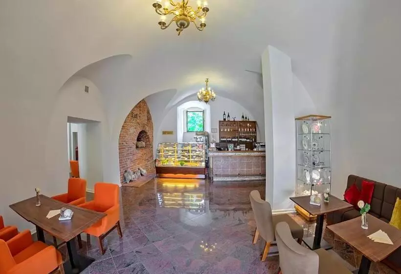 Отель Zamek W Krasiczynie