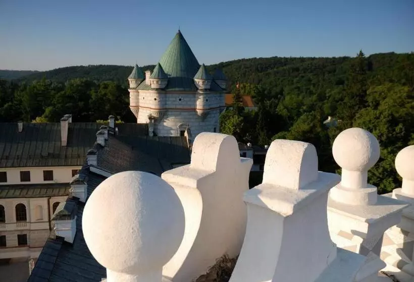 Отель Zamek W Krasiczynie