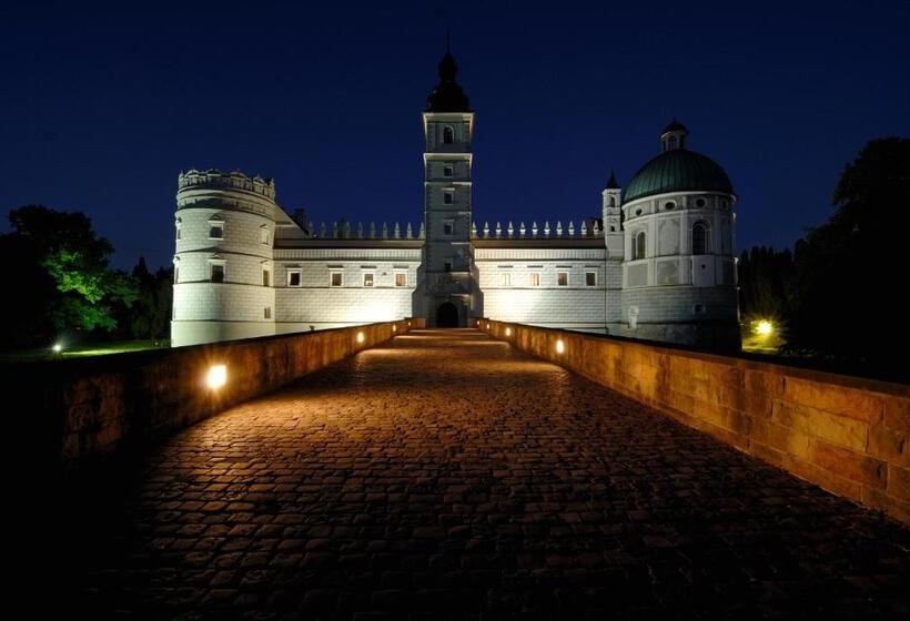 فندق Zamek W Krasiczynie