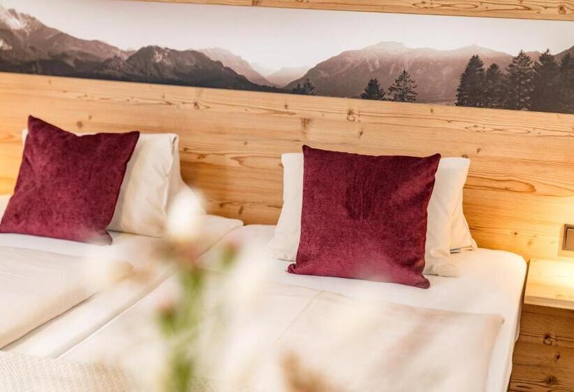 بنسيون Hierzegger