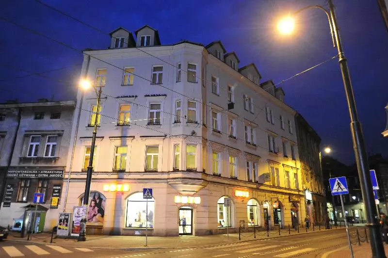 Majatalo Kosmopolita Rooms