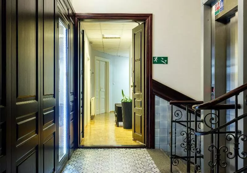 Majatalo Kosmopolita Rooms