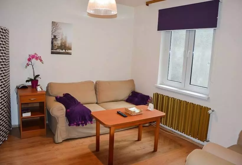 Majatalo Kosmopolita Rooms