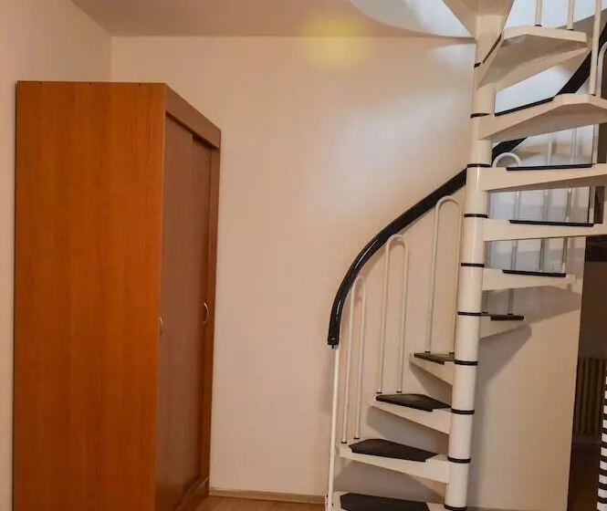Majatalo Kosmopolita Rooms