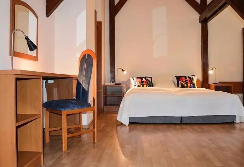 Majatalo Kosmopolita Rooms