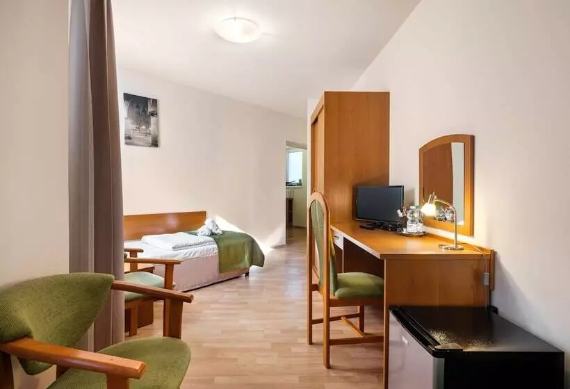 Majatalo Kosmopolita Rooms
