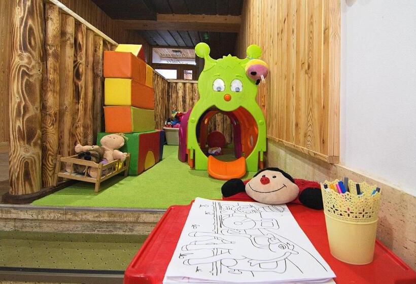 Пансион Wellness Penzion Zora Family