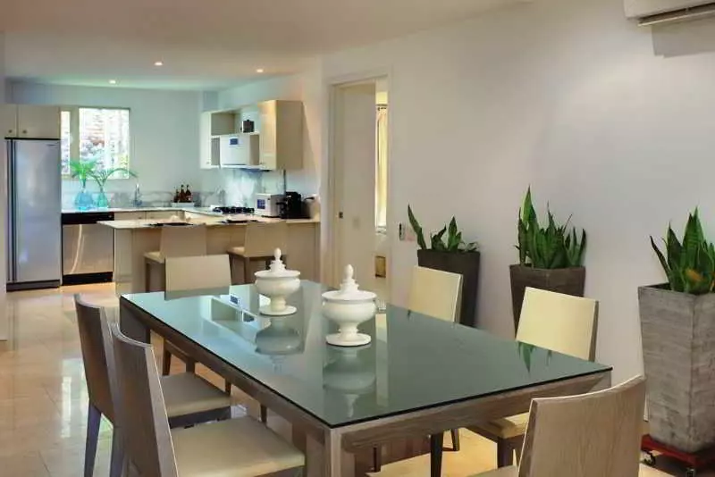 San Diego 974 Suites