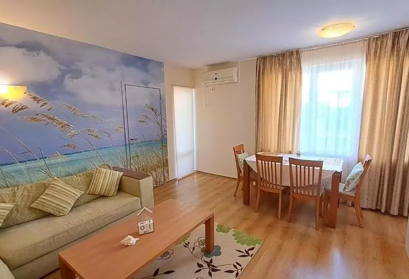 Aquaria Holiday Apartments