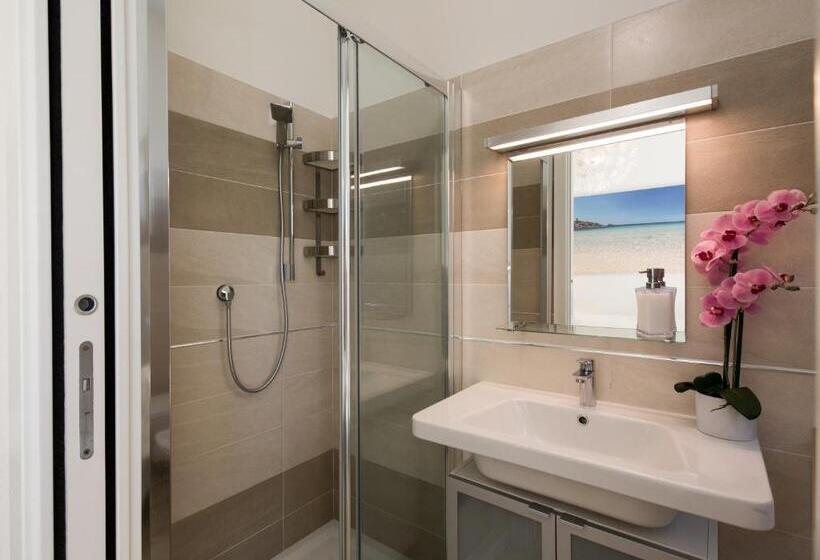 پانسیون Coru E Mari