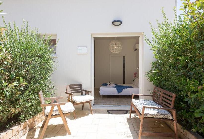 پانسیون Coru E Mari