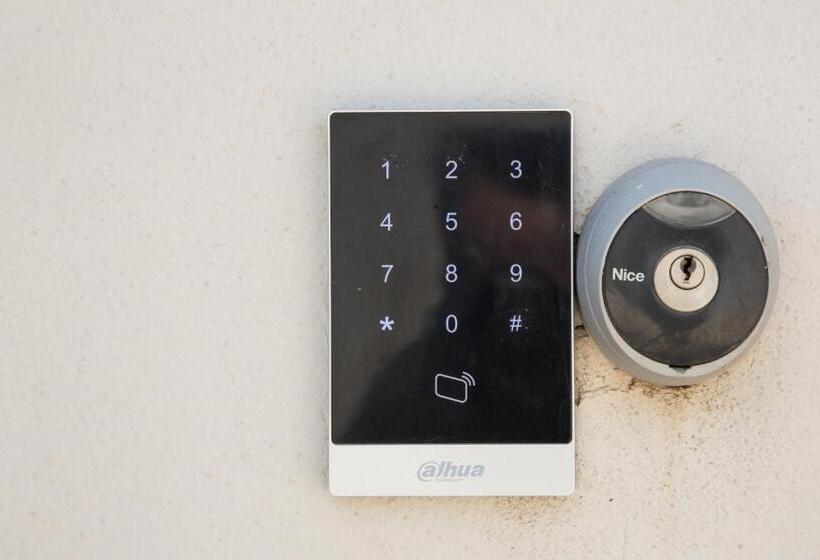 پانسیون Coru E Mari