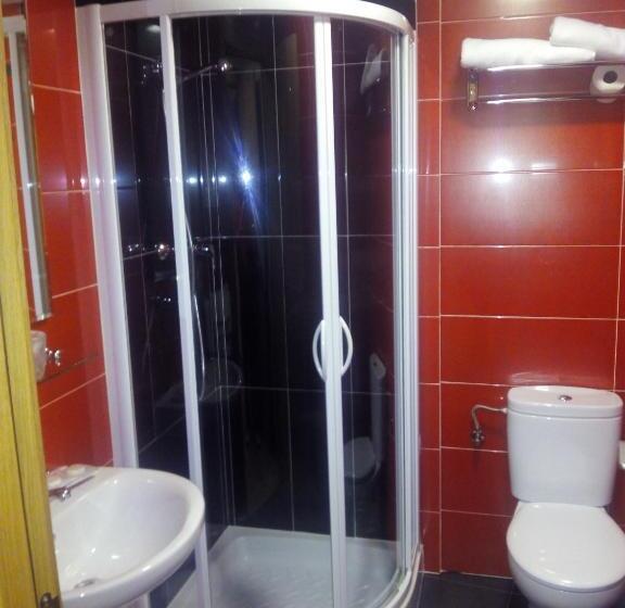 بنسيون Hostal Plaza Mayor De Almazán