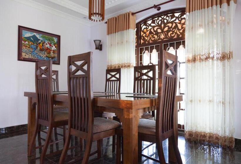 Pension Sri Lagoon Villa