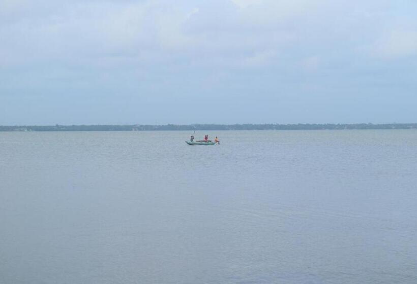 Pension Sri Lagoon Villa