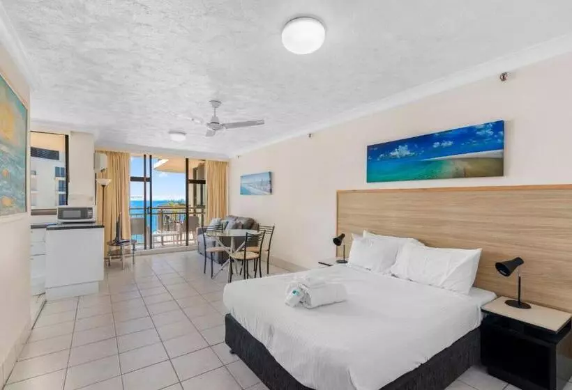 Beachcomber Resort   Official