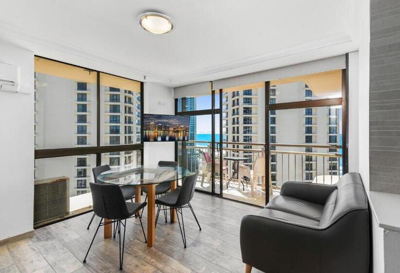 Beachcomber Resort   Official