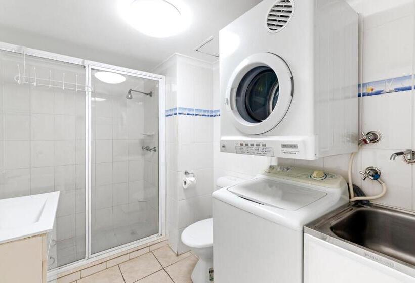 Beachcomber Resort   Official