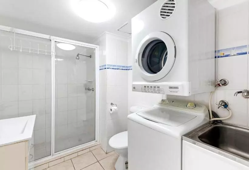 Beachcomber Resort   Official