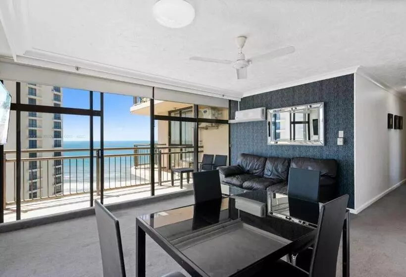 Beachcomber Resort   Official