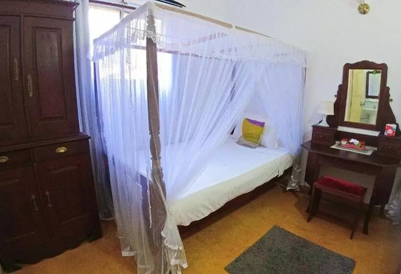 Majatalo Fort Dew Guest House