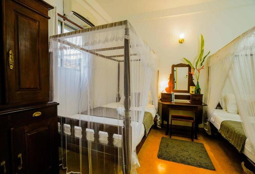 ペンション Fort Dew Guest House