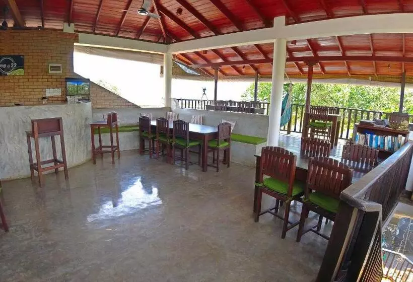 Majatalo Fort Dew Guest House