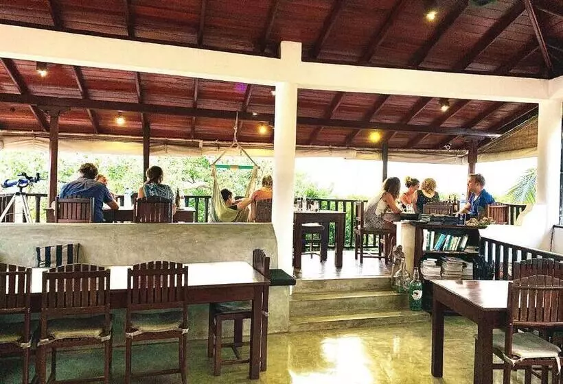 Majatalo Fort Dew Guest House