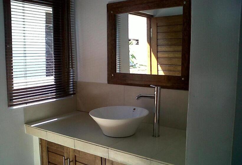 פנסיון Kubu Nusa